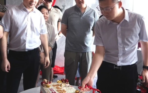 付临门支付正式“改换门庭”，金向华入主背后的支付故事